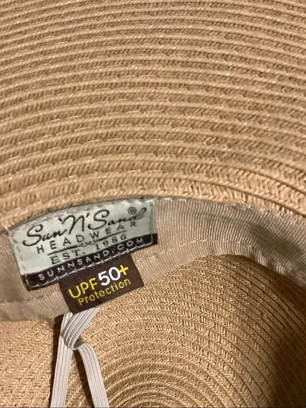 Elegant Tan Wide-Brim Straw Hat with Decorative Shell Accents - Picture 6 of 6